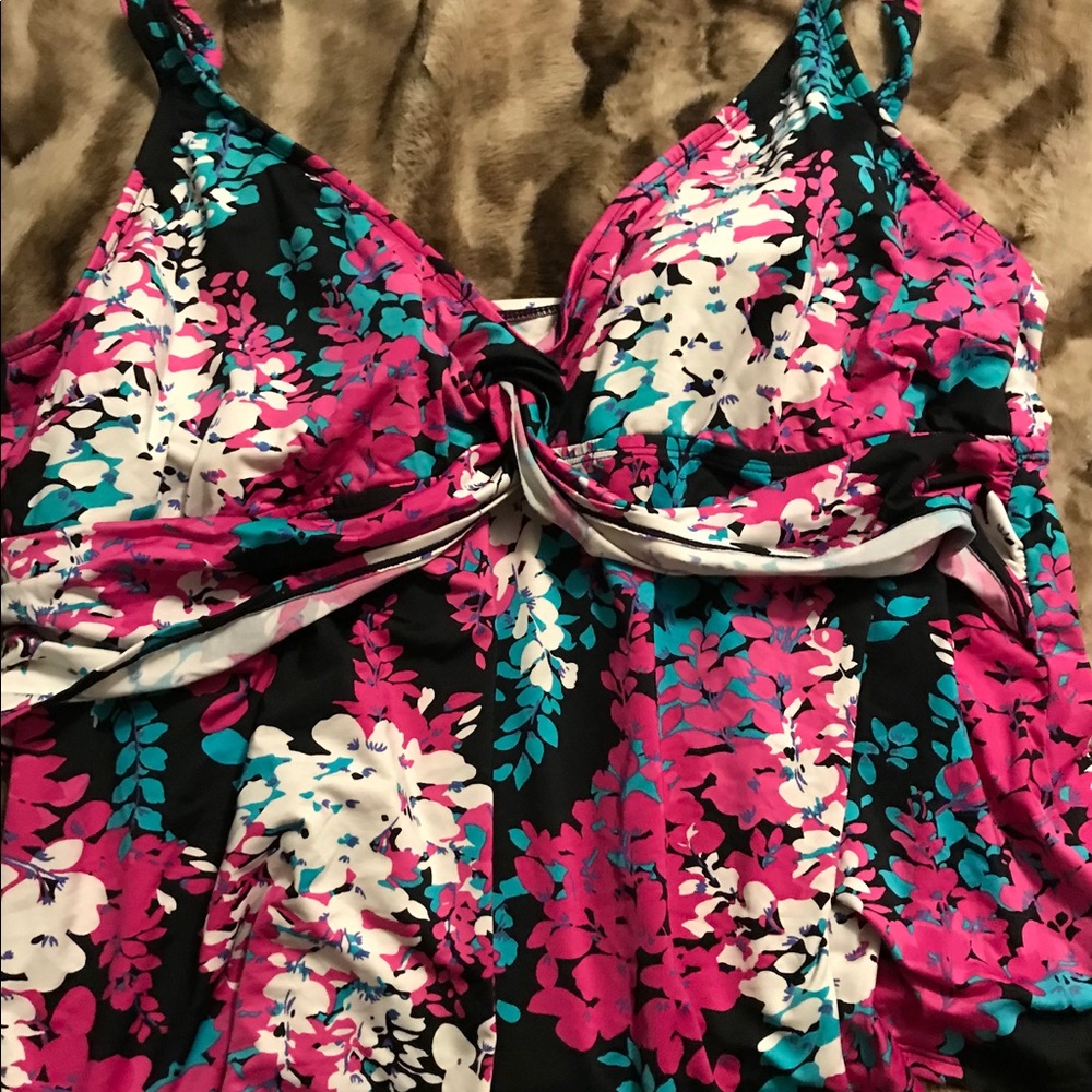 Apt 9- plus size swim top